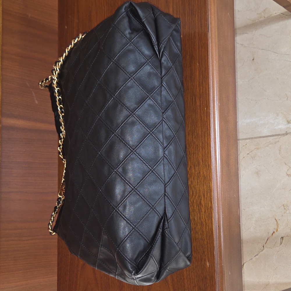 TORY BURCH FLEMING SOFT HOBO BAG Black Quilted - Picture 5 of 17